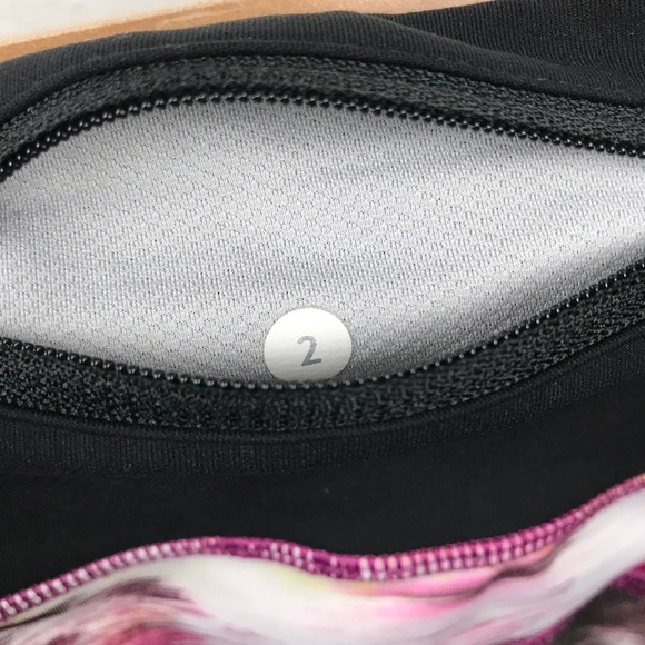 Lululemon Speed Tight IV Full-On Luxtreme Pigment Wind Berry Rumble Multi Size 2 - Picture 11 of 11
